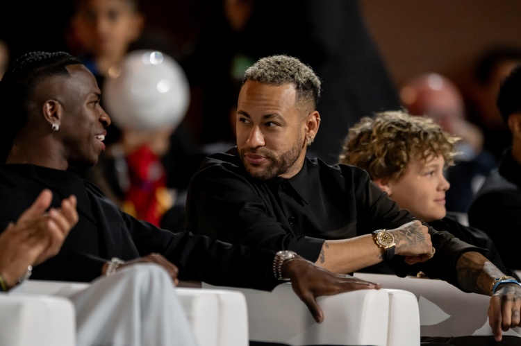 世界杯直播平台九游体育-阿斯：美国财团拟3.5亿欧收购桑托斯 内马尔家族也想收购但没成功